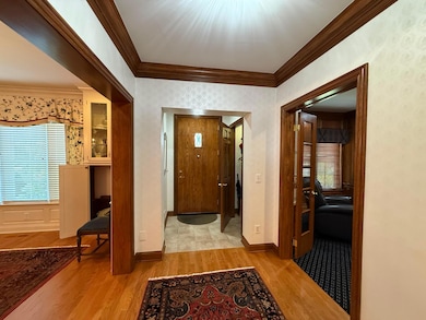 3414 Loire Ln, Columbus, OH 43221 - photo 7