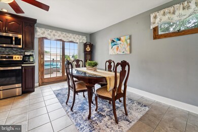 2947 Eastburn Ave, Broomall, PA 19008 - photo 4