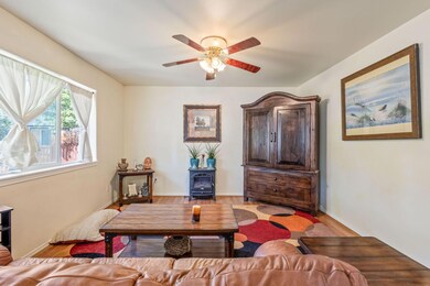 2327 SW Black Butte Ct, Redmond, OR 97756 - photo 6