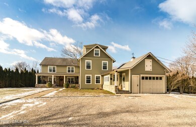 6 Strawbridge Ln, Greenwich, CT 06831 - photo 2