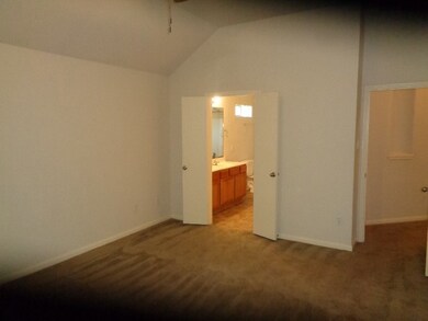 9807 Woodhollow Dr, Conroe, TX 77385 - photo 5