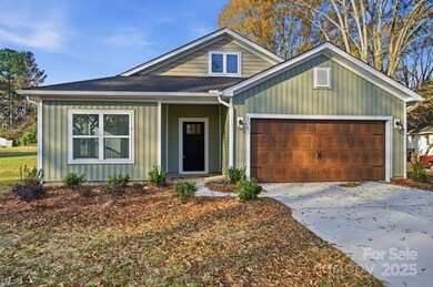 201 Dale Dr unit 2, Cherryville, NC 28021 - photo 2