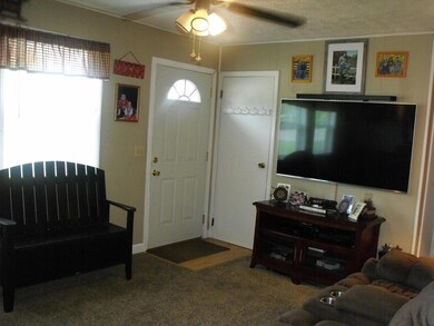 6378 Putnam Dr, Circleville, OH 43113 - photo 4