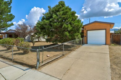 1704 Shirley St NE, Albuquerque, NM 87112 - photo 3