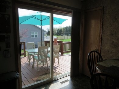 661 Windsor Ln, Evansville, WI 53536 - photo 7