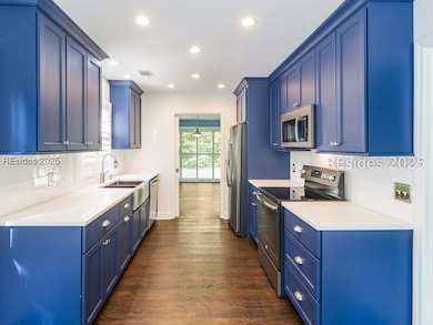 8 Chickadee Rd, Hilton Head Island, SC 29926 - photo 6