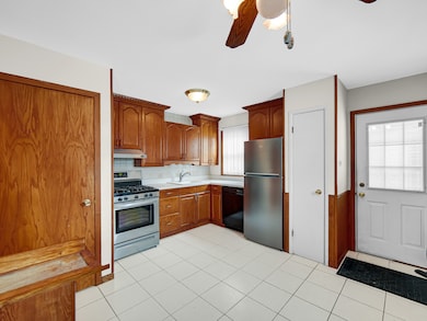 11811 S Tripp Ave, Alsip, IL 60803 - photo 2