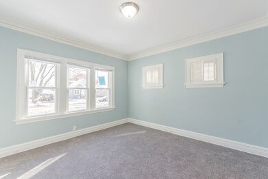 112 N Elmwood Ave, Waukegan, IL 60085 - photo 4