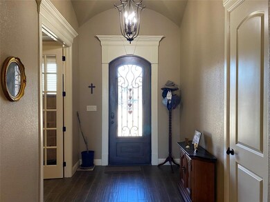 424 River Bank Ln, Granbury, TX 76049 - photo 2