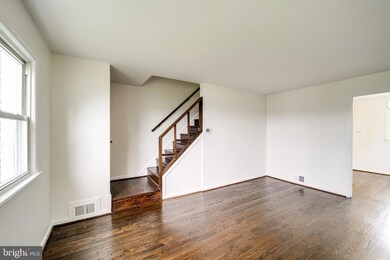 6936 University Dr, Alexandria, VA 22307 - photo 6