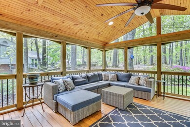 2404 Bugle Ln, Reston, VA 20191 - photo 7