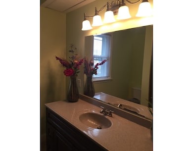 28 Call St, Chicopee, MA 01013 - photo 6