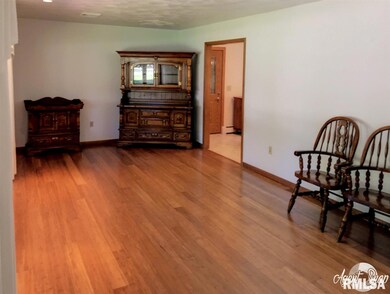 140 Lakeland Dr, Galesburg, IL 61401 - photo 7