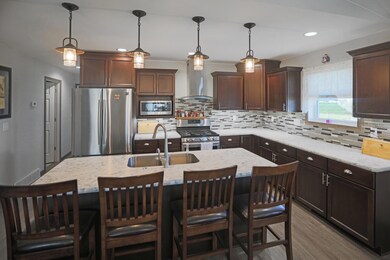 5208 Kingfisher Ave SE, Aberdeen, SD 57401 - photo 7