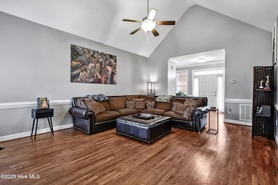 7-web-or-mls-3509-wales-place-north,-wil