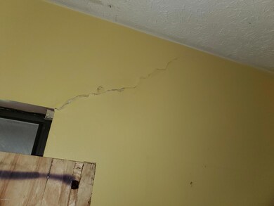 4725 Burgundy Rd N, Jacksonville, FL 32210 - photo 3