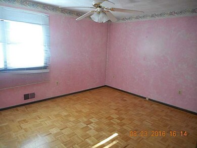 21 Glen Meadows Ct, Warwick, RI 02889 - photo 6