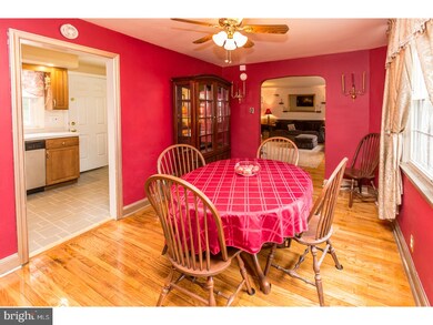 425 Heatherwood Rd, Havertown, PA 19083 - photo 6