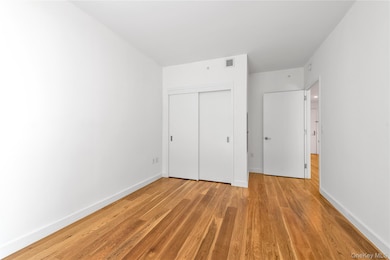 Sky View Parc unit 17R, Flushing, NY 11354 - photo 6