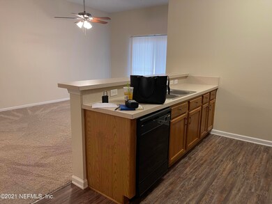 5051 Playpen Dr unit 55, Jacksonville, FL 32210 - photo 3