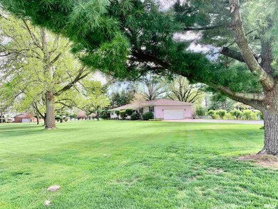 107 Nansarah Dr, Jacksonville, IL 62650 - photo 3