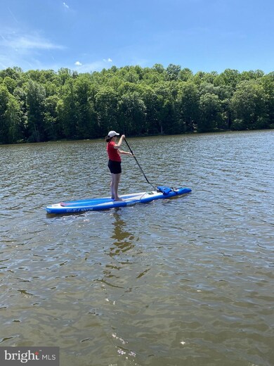 12325 Newcastle Loop, Woodbridge, VA 22192 - photo 2