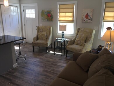 16 Conwell #3 Living Room #2