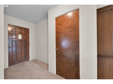 3076 Wayside Loop, Springfield, OR 97477 - photo 4