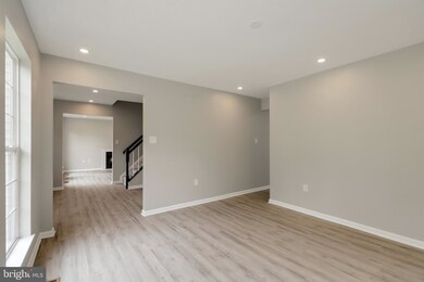 7727 Willow Hill Dr, Hyattsville, MD 20785 - photo 5