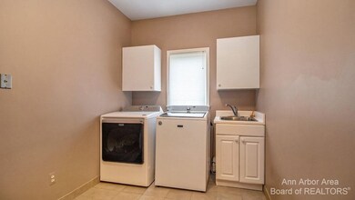 3165 Heather Rd unit 105, Ann Arbor, MI 48108 - photo 7