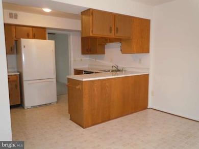 274 Fairfield Dr, Warrenton, VA 20186 - photo 2