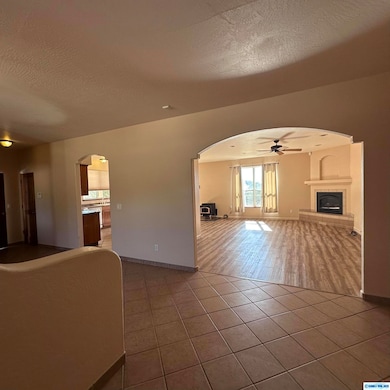 4761 N Grandview Rd unit 3, Silver City, NM 88061 - photo 2