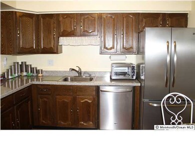 11 Amherst Ct, Matawan, NJ 07747 - photo 5