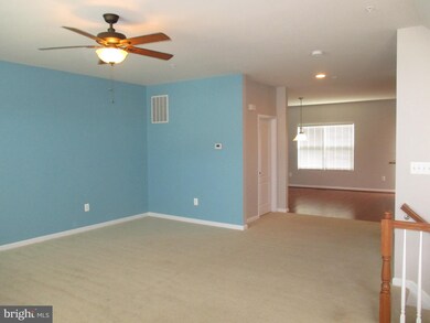 8515 Crooked Tree Ln, Laurel, MD 20724 - photo 2
