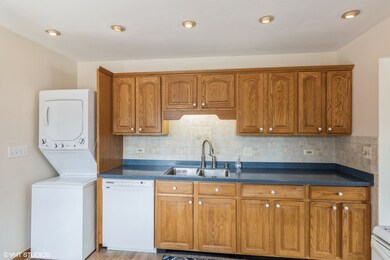 3908 Redwing Ct, Rolling Meadows, IL 60008 - photo 5