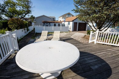 Multi-level, sunny deck
