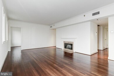 2229 Bancroft Place NW unit 403, Washington, DC 20008 - photo 5
