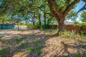 801 J e Woody Rd, Springtown, TX 76082 - photo 7