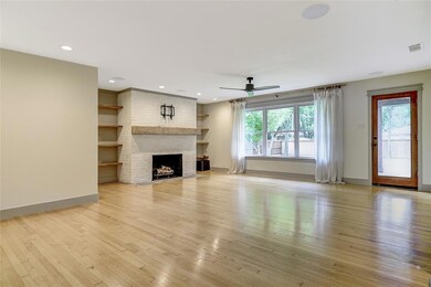 606 W Oak St, Celina, TX 75009 - photo 2