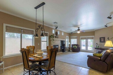 Kitchen Dining & Family Room