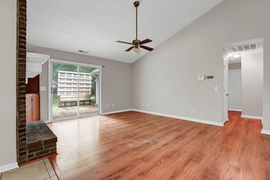 1709FieldViewRoad-04