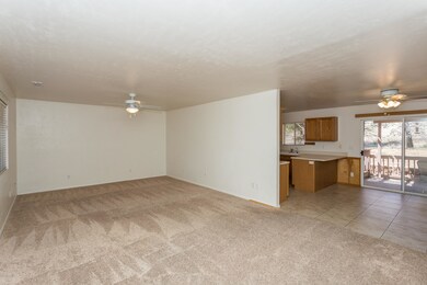 005_Living Room