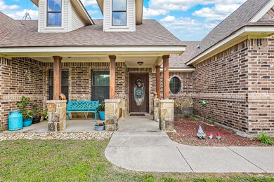 109 Plantation Oaks Ct, Springtown, TX 76082 - photo 2