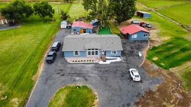 3110 NE Walnut Ave, Redmond, OR 97756 - photo 2