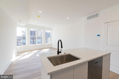 5900 Germantown Ave unit 6, Philadelphia, PA 19144 - photo 3