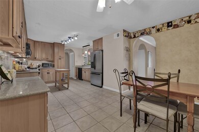 8009 Oakwood Forest Dr, Houston, TX 77040 - photo 7