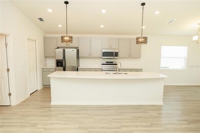 KITCHEN / EATING SPACE