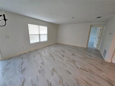 1640 Strathmore Cir, Mount Dora, FL 32757 - photo 6