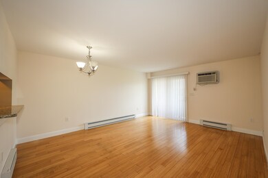 92 Eastern Ave unit 304, Manchester, NH 03104 - photo 5