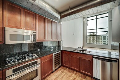 Perfect for entertaining.  With the open concept, the Cook can be part of the action!